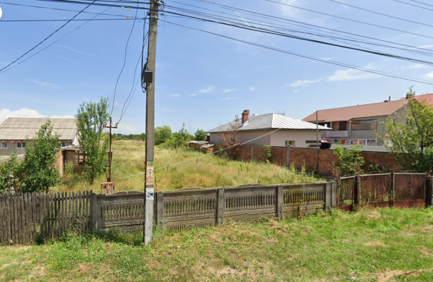 Teren agricol intravilan, Poiana Lacului, sat Paduroiu Din Vale
