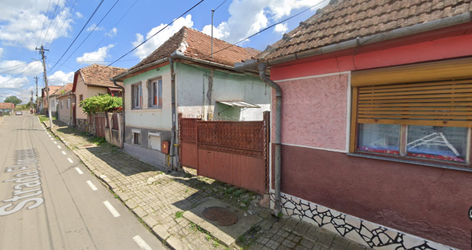 TEREN + CASĂ  situată în Agnita, Str. Floreasca,  jud. Sibiu