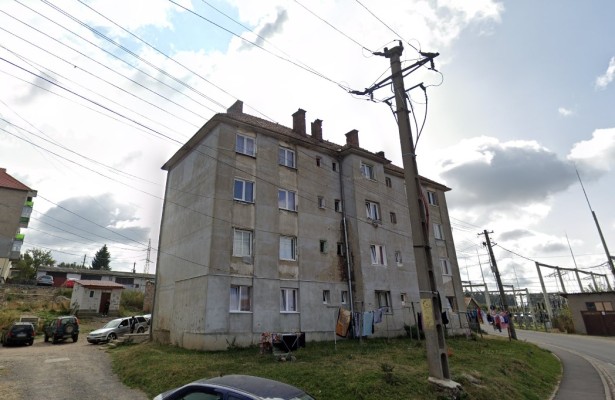 Cota de 1/2 din apartament 2 camere in Vlahita, Str Jozsef Attila, Nr. 11, Jud. Harghita