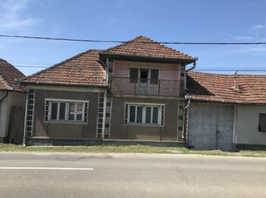 Casa si teren situata in loc Hidiselul de Sus