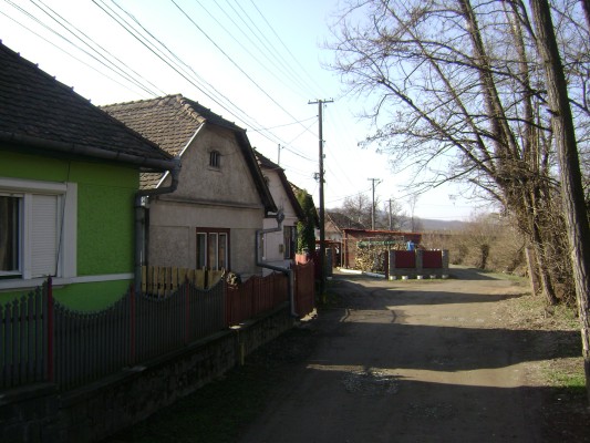 Casa P+M si teren in Sovata, str. N.Balcescu, judet Mures