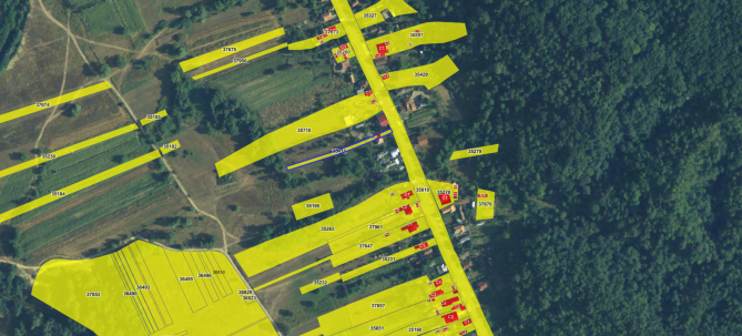 Teren intravilan in suprafata de 700 mp, situat in localitatea Glogova, judet Gorj