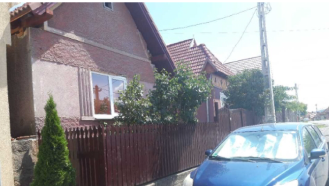 Cota de 1/2 din casa si teren sat Micfalau, jud. Covasna