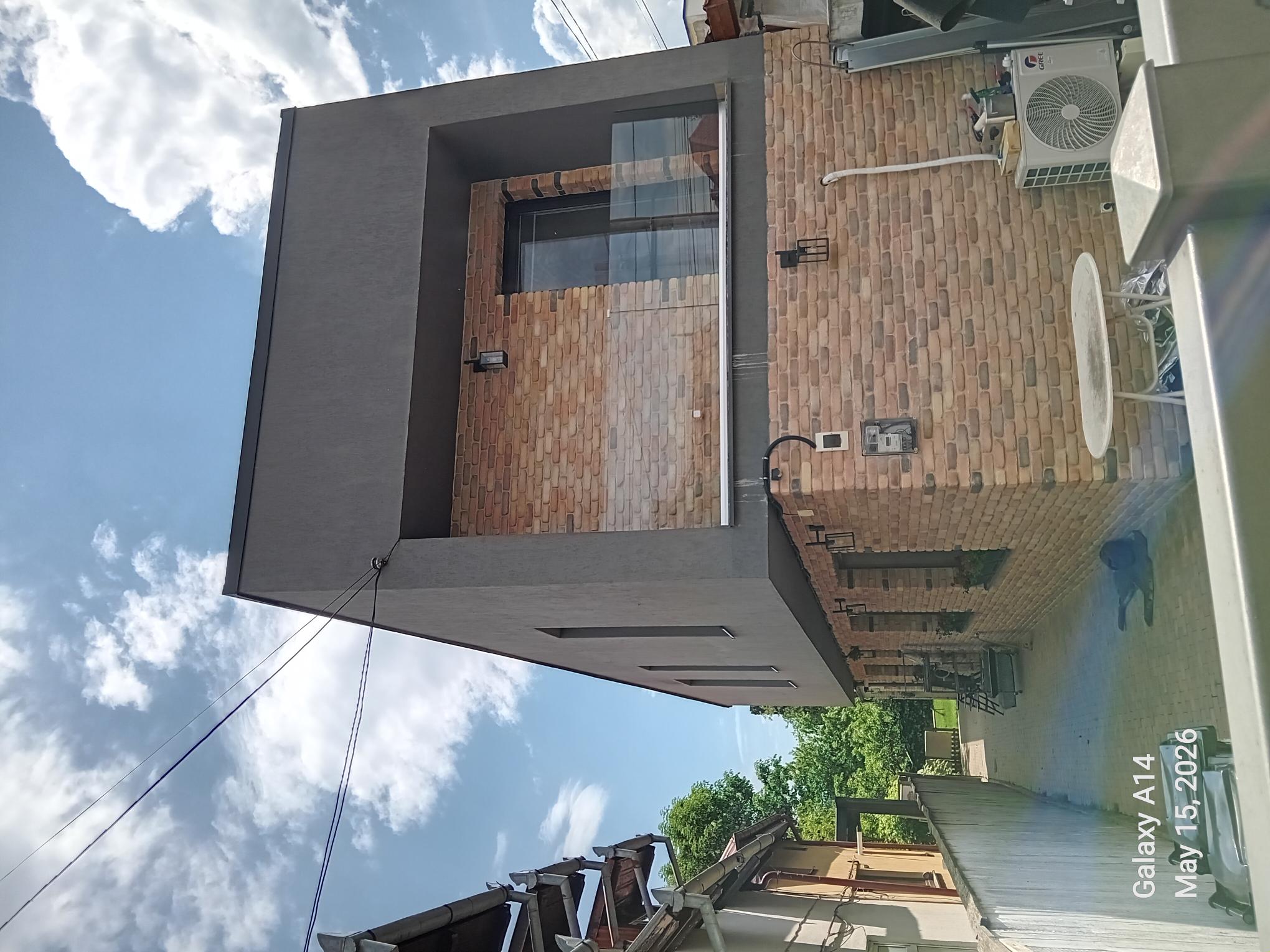 Casa P+E cu teren si garaj in Cluj Napoca, str.Iugoslaviei, jud. Cluj