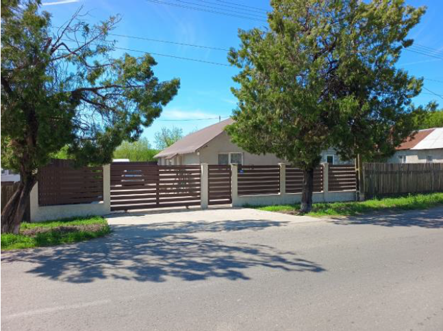 Cota de 1/2 din casă cu teren Drăgănești, Prahova – 972 mp