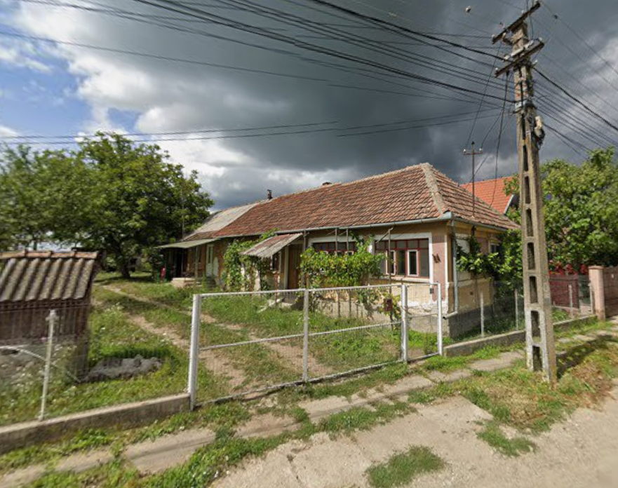 Cotă 3/16 casă + teren intravilan, Lompirt, jud. Sălaj