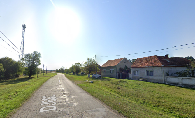 Casă + teren, sat Bacău de Mijloc, comuna Bata, județ Arad