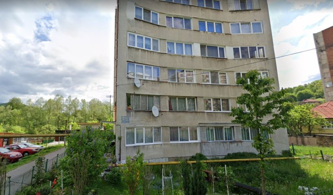 Apartament cu 2 cam in Vulcan, str. Nicolae Titulescu, bl. F2, sc. 1, et. 4, jud. HD
