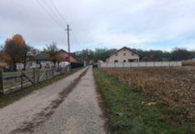 Teren 1/2 cotă parte din drum de acces, Loc. Slobozia, Orașul Roznov, Jud. Neamț