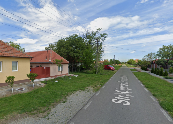 Cotă 1/2 din casă și teren intravilan – Sat Galșa, Comuna Șiria, Județul Arad