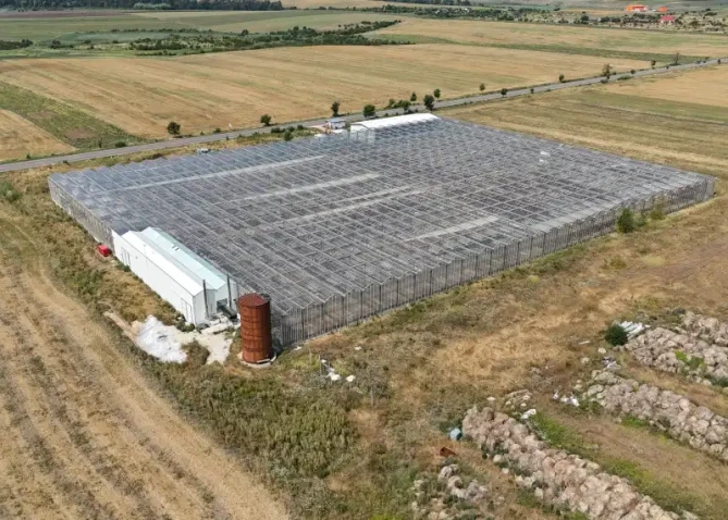 PROPRIETATE IMOBILIARA DE TIP SERA