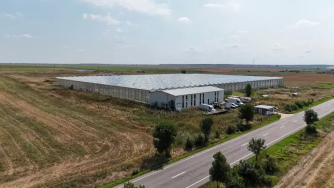 PROPRIETATE IMOBILIARA DE TIP SERA
