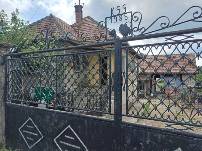 Casa P + teren in Nadaselu, str, Armoniei, jud. Cluj