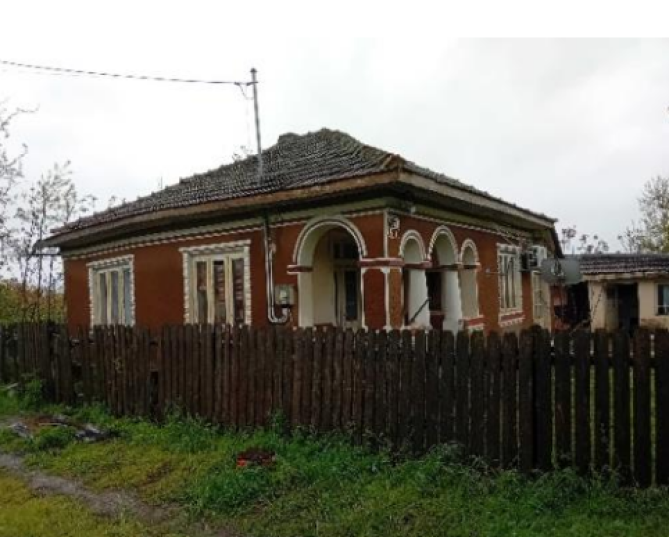 Cotă de 1/2 din casă cu teren 1.397 mp, Ciocănești, județul Călărași