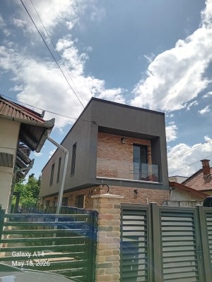 Casa P+E cu teren si garaj in Cluj Napoca, str.Iugoslaviei, jud. Cluj