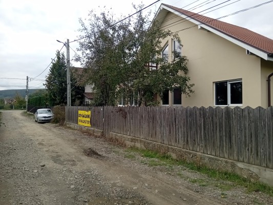 Casa P+M com. Hemeius, jud. Bacau REO626