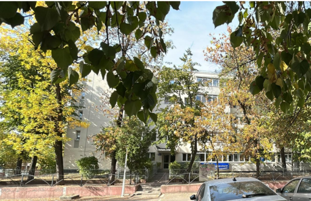 Apartament 3 camere, parter, Str. Liviu Rebreanu, Titan, Sector 3, București