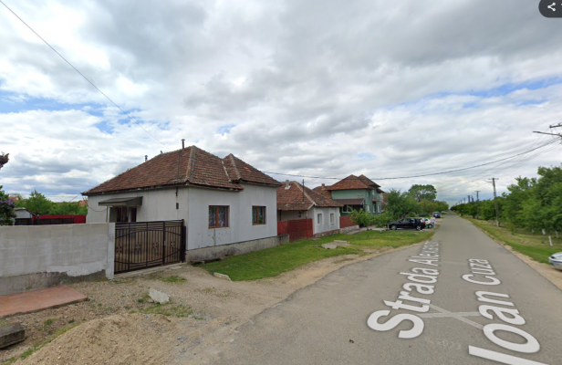 Casă parter + teren 740 mp – Ineu, jud. Arad