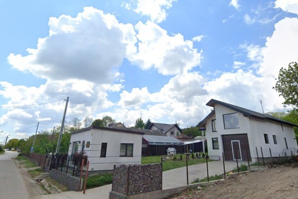 Casa cu teren si spatiu comercial, Sat Cismea, Com.Rachiti, Jud. Botosani