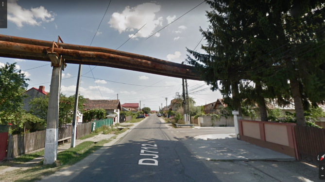Cota 1/2 din Casa cu teren sat Teis, com. Sotanga