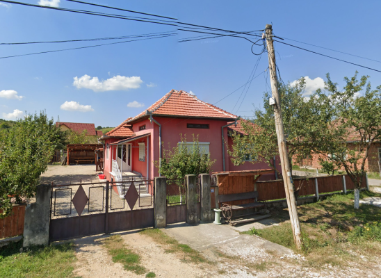 Cota de 3/20 din teren si cota de 3/40 din casa in Bodia, jud. Salaj