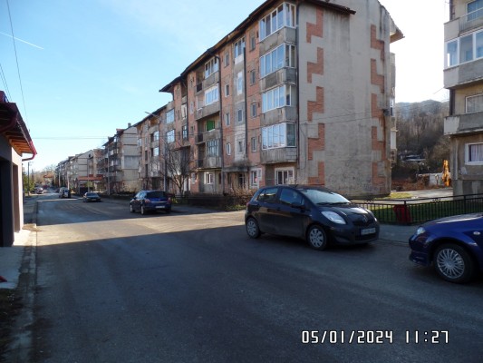 Apartament cu 1 camera in Uricani, Aleea Brazilor, Bl D3, sc. 4, et. 3