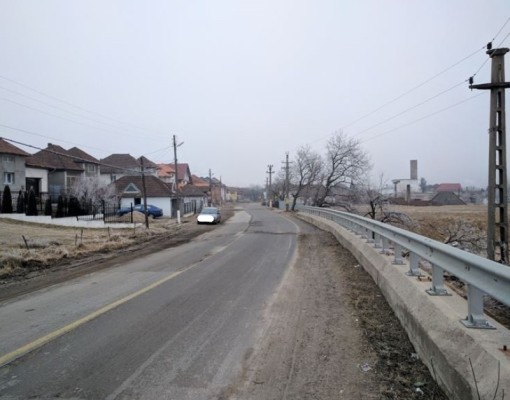 Teren intravilan  in suprafata de 16.415 mp situat in Vascau