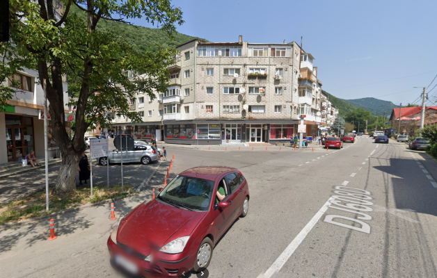 Apartament 2 camere decomandat, Băile Herculane, jud. Caraș-Severin