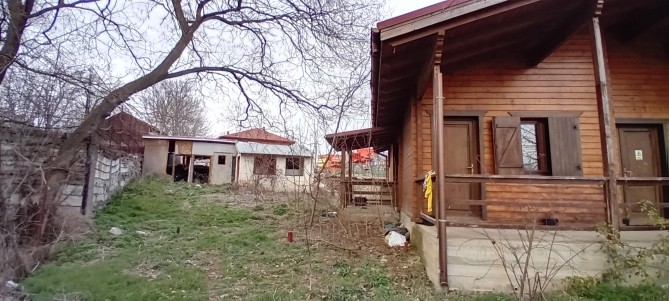 Teren intravilan si constructie com. Balotesti, jud. Ilfov