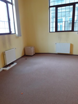 Spatiu comercial situat in loc Arad str. Unirii