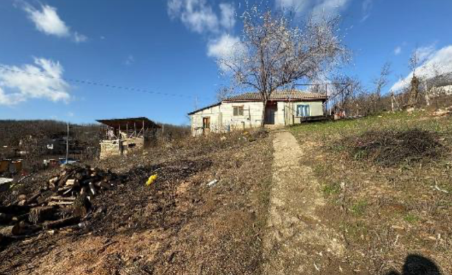 Teren si constructie, Str. Pescariei, com. Baneasa, sat Pietrele, Giurgiu