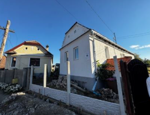 Casă de locuit și teren intravilan, Vânători, jud. Mureș