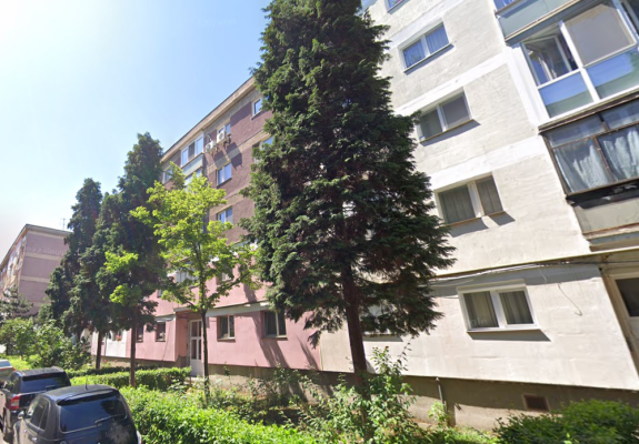 Cotă de 3/16 din apartament cu 6 camere, situat în Deva, Aleea Neptun, bl. 35, sc. D, et. 2 județul Hunedoara