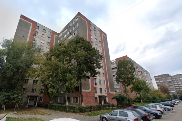 Apartament 2 camere, decomandat – Str. Roman, Reșița, județul Caraș-Severin