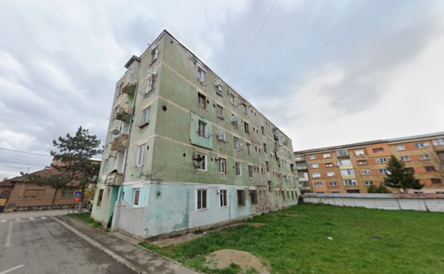 Apartament cu o cameră, Orăștie, Str. Viitorului, bl. 26, et. 3. jud. Hunedoara