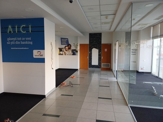 Spatiu comercial zona benzinaria MOL str. 9 Mai, Bacau, jud. Bacau