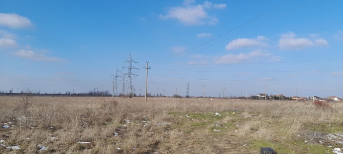 Teren agricol intravilan agricol in suprafata de 210.000 mp, loc. Mihailesti, Giurgiu