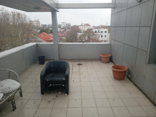 Spatiu comercial cladire birouri, zona Tomis Mall Constanta