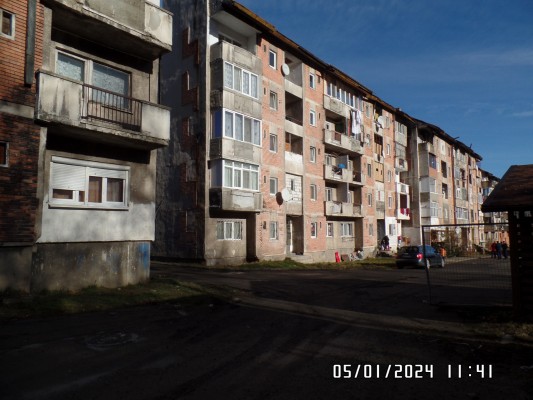 Apartament cu 1 camera in Uricani, Aleea Brazilor, Bl D3, sc. 4, et. 3