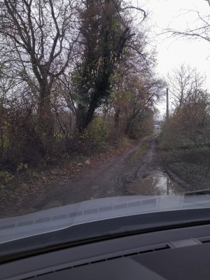 2 case de locuit in regim P si in regim de S+P+E+M si teren in suprafata de 7771 mp