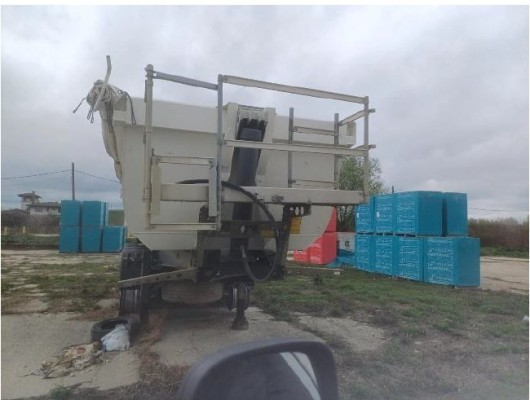 Semiremorca Schmitz Cargobull masa proprie 6516 kg si masa maxima autorizată de 39000 kg