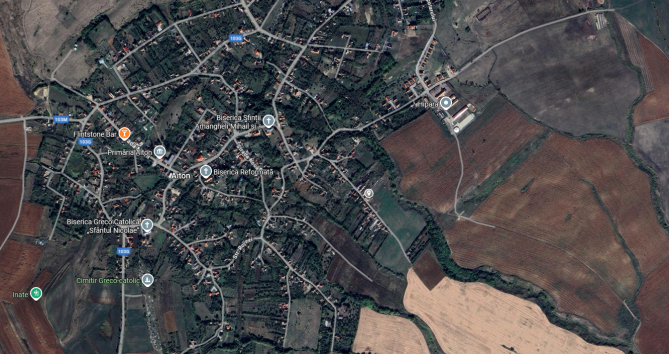 Cota de 1/2 din casă familială cu teren, Aiton, str. Intre Paraie, județul Cluj