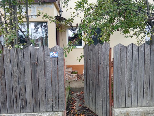 Casa P+M com. Hemeius, jud. Bacau REO626
