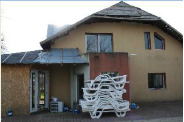 Casa si teren, Curcani