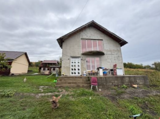 Teren intravilan si casa P+M neintabulata, in Sarmasel, Str. Șes, jud. Mures