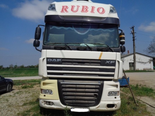 Autovehicul cap de tir marca DAF model XF 105.410