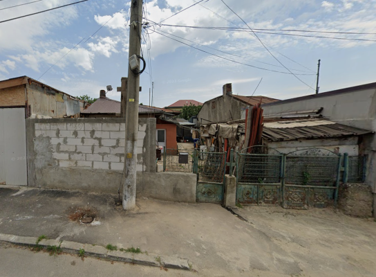 Cotă indiviză 4/40 din casă și teren – Roșu, comuna Chiajna, județul Ilfov