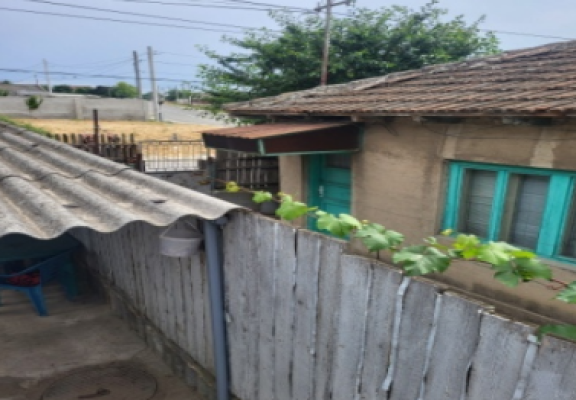 Cota de 1/8 din imobil casa cu teren Medgidia, jud. Constanta