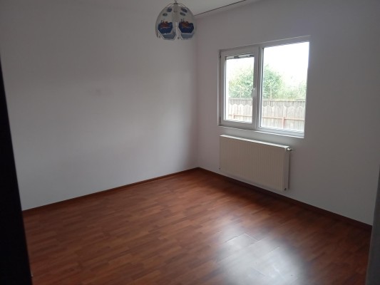 Casa P+M com. Hemeius, jud. Bacau REO626