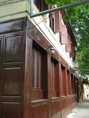 Bar-restaurant, in regim P+1, SC=188 mp., Suprafata utila totala = 323 mp, suprafata de teren 443 mp